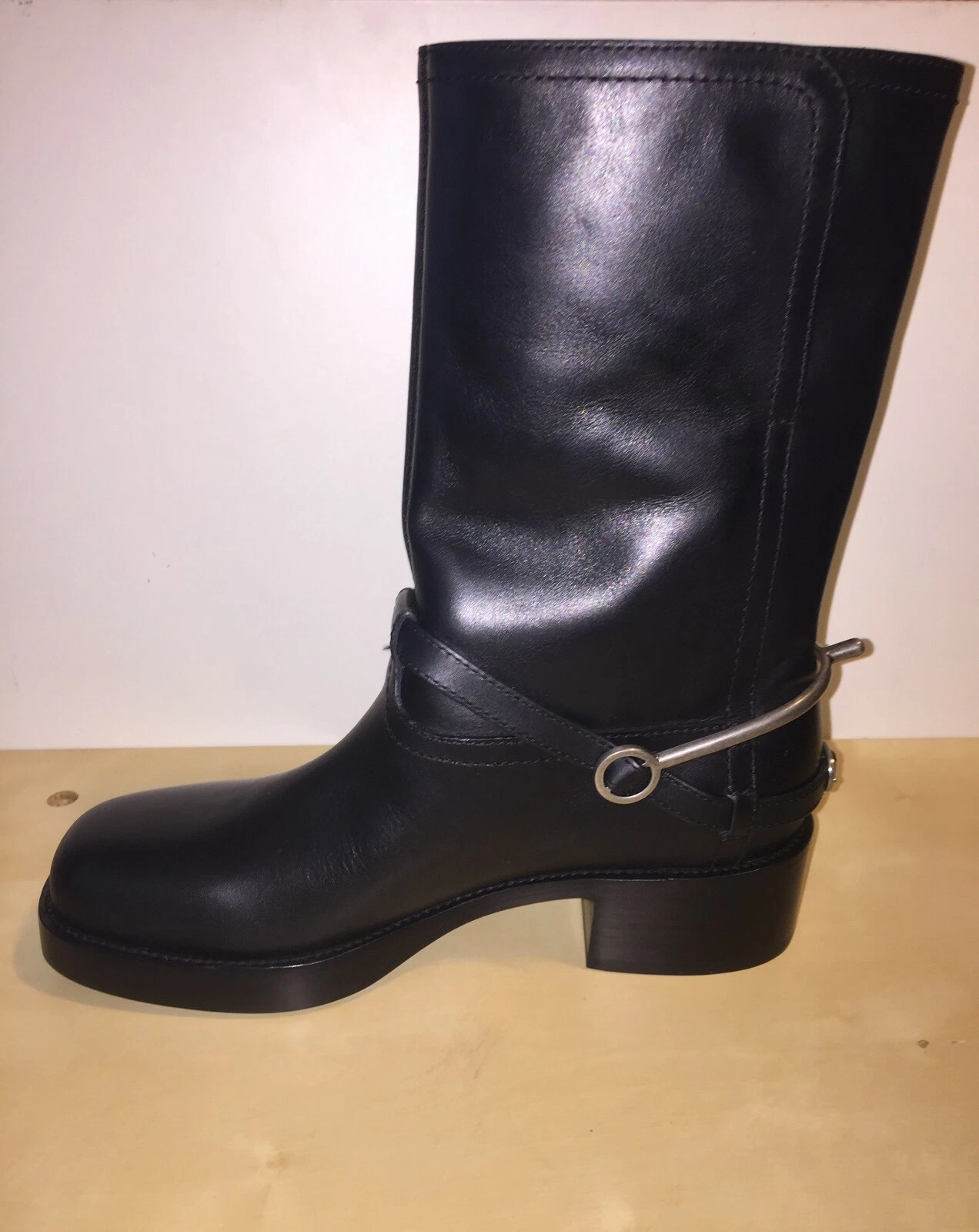 NEUF botte d'équitation à talons en cuir noir Christian DIOR 37,