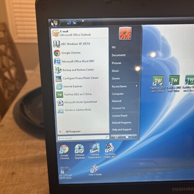 TOSHIBA SATELLITE A135-S7406 Notebook Computer 15.4