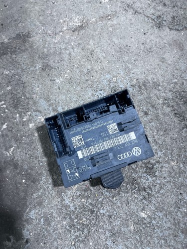 Audi A4 B8 Fahrer OSF Türsteuergerät Steuergerät vorne 8K0959793C 2008-2015