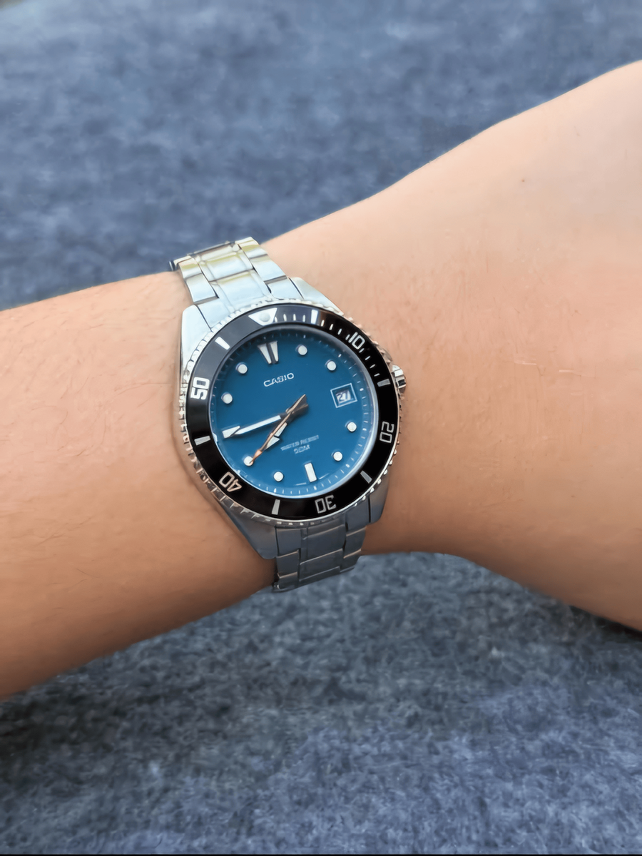 Casio MDV-10D-2A1 Blue Analog Rotating Bezel Small Size 38mm