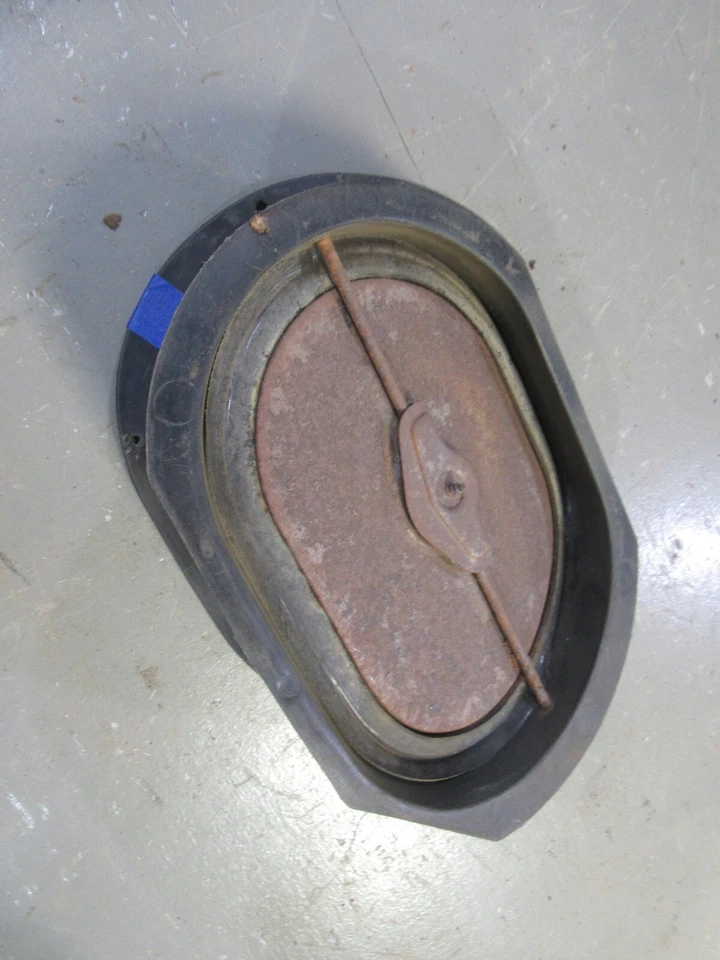 Ford Country 1965 sedán vagón interior panel de retroceso lateral del conductor entrada de aire fresco Foto 2 de 2