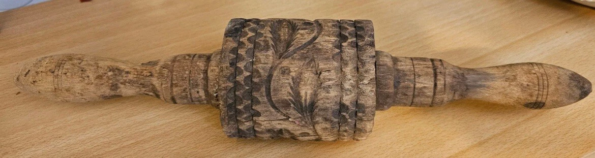 primative antique carved wooden baking rolling pin
Opens in a new window or tab