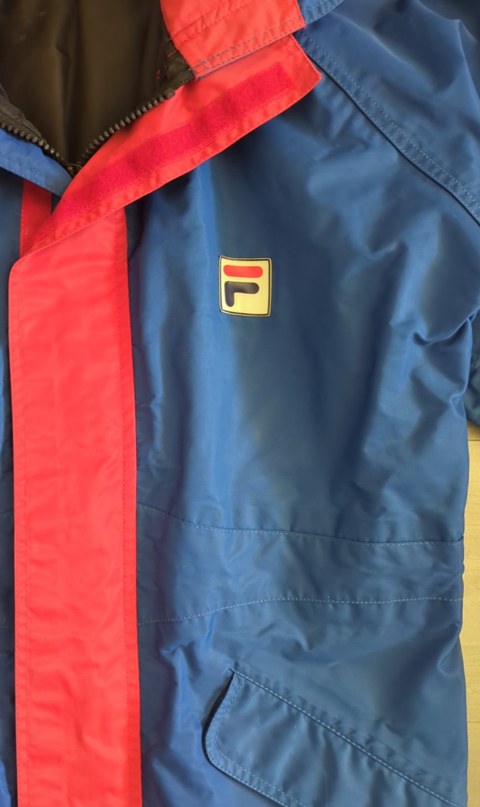 Giacca a vento vintage FILA cappotto cappuccio antipioggia cerniera made in Italy taglia media