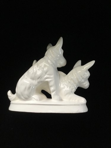 Vintage Puppy Dogs Terriers Playing Figurine All White Porcelain - Picture 5 of 7