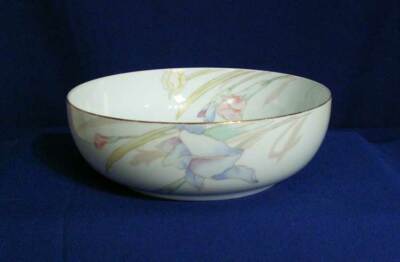 Mikasa Gabriele Vegetable Bowl L9561 8'' Multi-color Floral Theater Nights Japan
