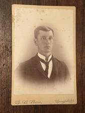 Antique Photograph CDV Man Parrin Studio Springfield, VT Cabinet card