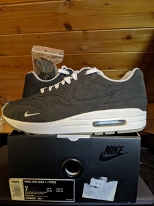dover street market air max