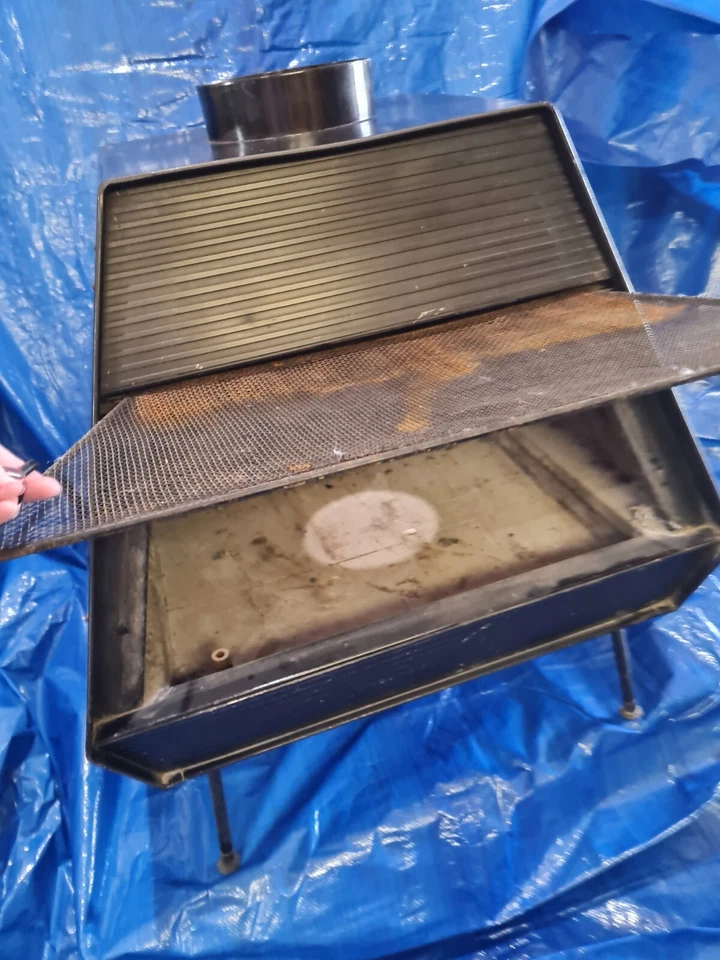 Chimenea vintage de mediados de siglo estilo danés Foto 4 de 4