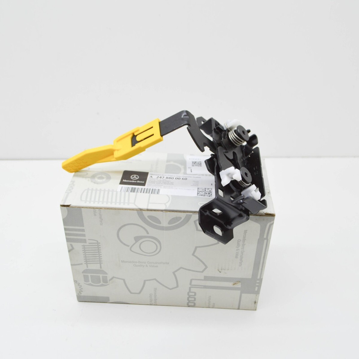 NEW MERCEDES-BENZ GLB X247 ENGINE HOOD LOWER PART LATCH