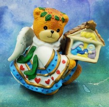 Enesco Lucy and Me Lucy Rigg Christmas Angel bear With Nativity Scene 1994
