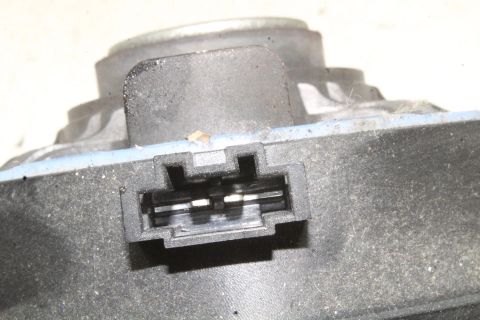 MERCEDES-BENZ CLA Coupe C117 Rear Left Door Speaker A01903104 2014 - Photo 2/4