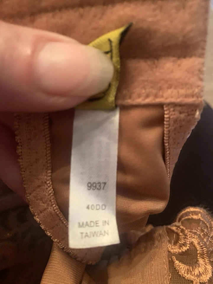 SUJETADOR BORDADO VINTAGE DE Q-T TALLA 40DD BRONCE SIN RELLENO ¡UW BELLEZA AJUSTABLE! Foto 4 de 4