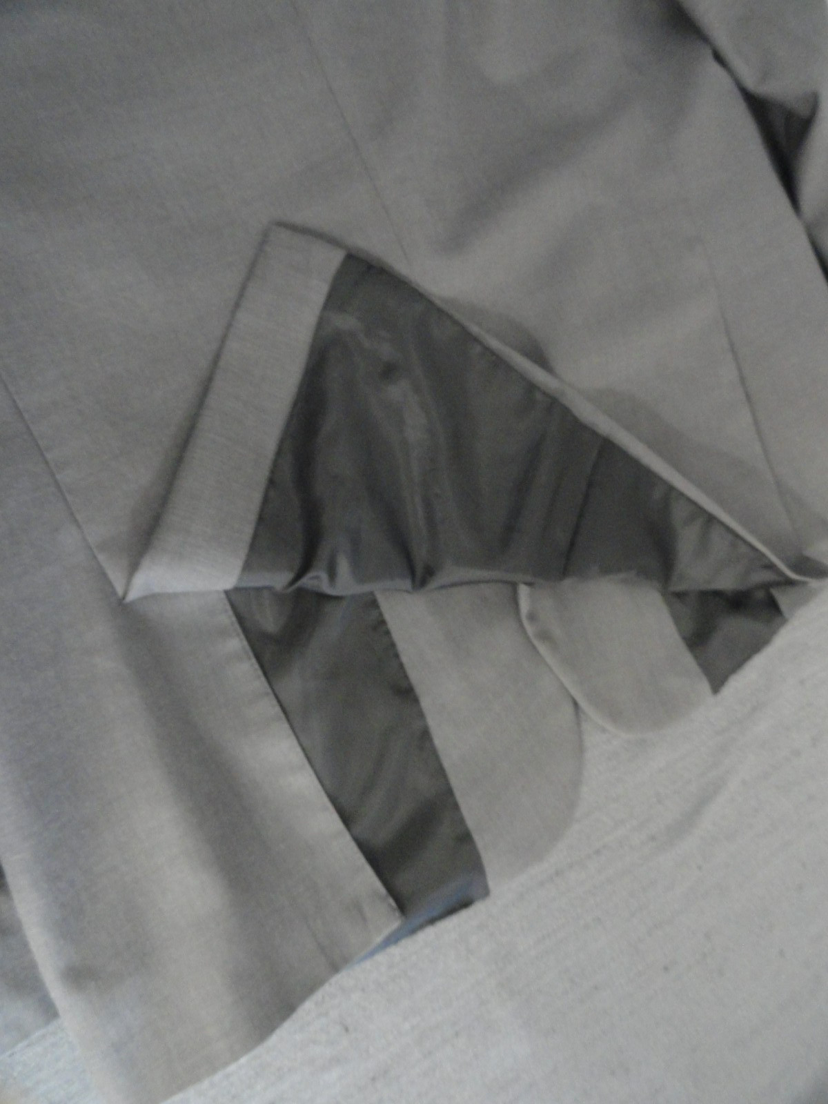 2 BUTTON DESIGNER EUC NORDSTROM RACK POLY BLEND T… - image 11