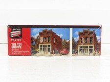 Walthers O Gauge Model Railroad Buildings, Tunnels Bridges for