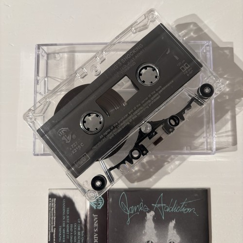 JANE’S ADDICTION - NOTHING’S SHOCKING (UK CASSETTE TAPE) - Picture 2 of 6