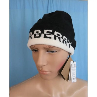 NWT BURBERRY CORE BLACK WHITE CASHMERE LETTERING LOGO BEANIE HAT