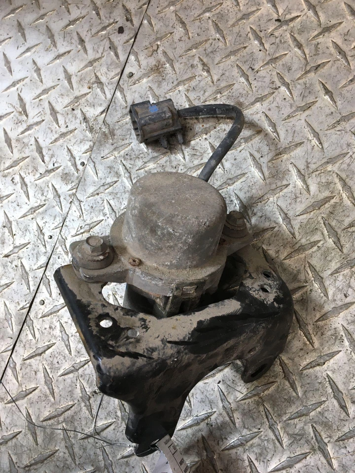 Bomba de vacío 12 CHRYSLER 200 Foto 2 de 3