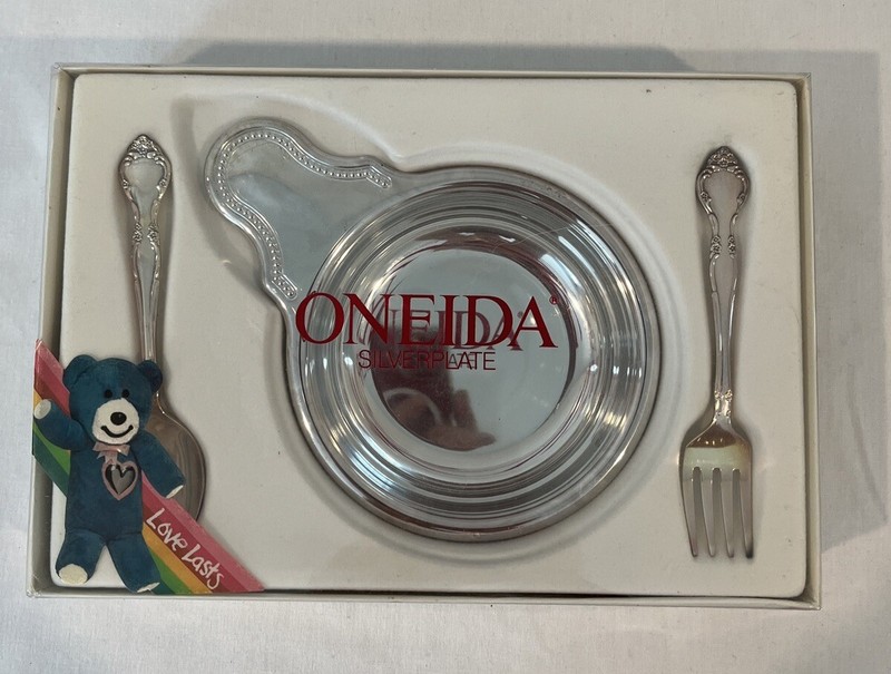 Oneida Love Lasts Silverplate Baby Feeder Set Spoon Fork Bow