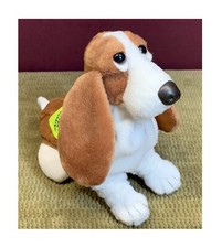 APPLAUSE'S HUSH PUPPIES BASSETT HOUND BEANBAG PLUSH/STUFFED ANIMAL