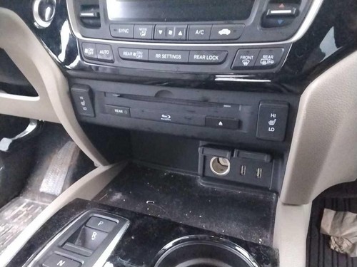 Used Front Center Infotainment Display fits: 2017 Honda Pilot player dash mounte