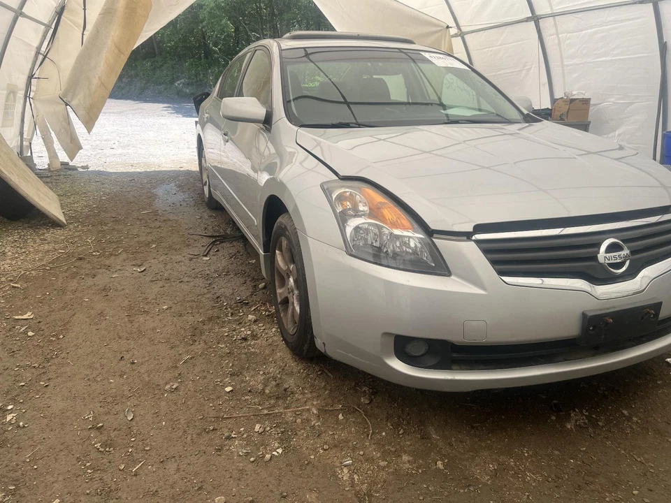 Used Front Right Seat Belt Front fits: 2008 Nissan Altima bucket passenger retra Foto 2 de 4