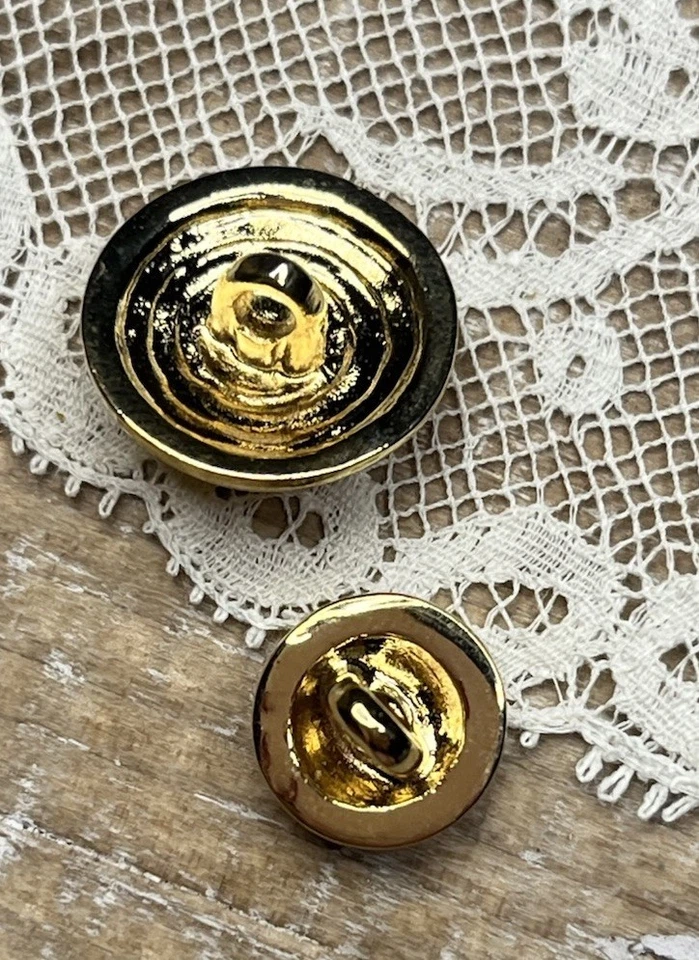 St. John Replacement Buttons Round SJ Yellow & Gold Cream Enamel - Image 2 of 4