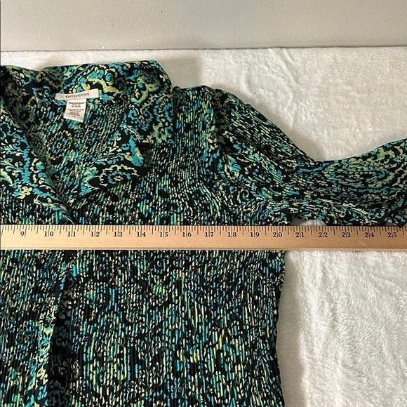 Blusa Top Covington Calada, Azul Verde Cachemira, Dobladillo con Volantes, Manga Corta Foto 3 de 4