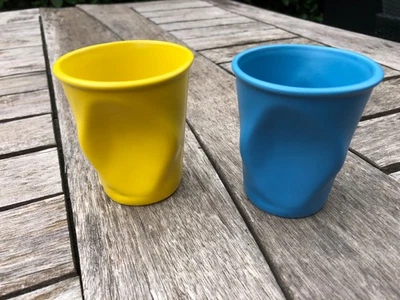 lot de 2 tasses froissées à café REVOL en céramique - Photo 1/4