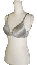 NWT Warners Back Smoothing Light Lift Wireless T-Shirt Bra Size 34B Platinum