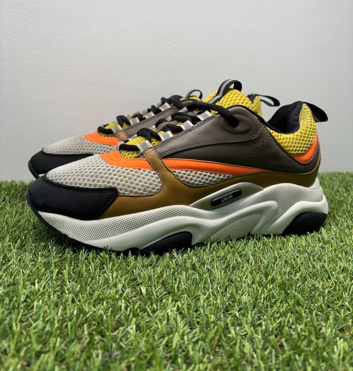 dora/B22-2/ Size 42 EU (9 US) - Dior B22 Ebony Camel ' Yellow ' | eBay