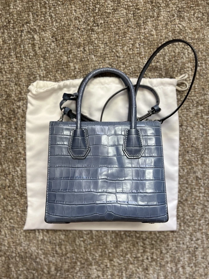 Pre-Owned-Michael Kors Mercer Crocodile Print Crossbody Strap Bag Denim Blue - Image 4 of 4
