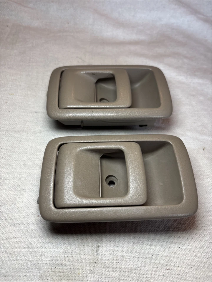 96-02 TOYOTA 4RUNNER DELANTERO TRASERO IZQUIERDO DERECHO INTERIOR JUEGO MANIJA PUERTA BRONCEADO OEM (2) Foto 3 de 4