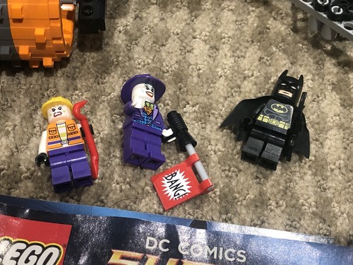 LEGO 76013 - DC SUPER HEROES BATMAN: THE JOKER STEAM ROLLER - Picture 5 of 6