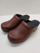 Lands End Women's Slip On Brown Leather Clogs Nursing Comfort Shoes US 9B