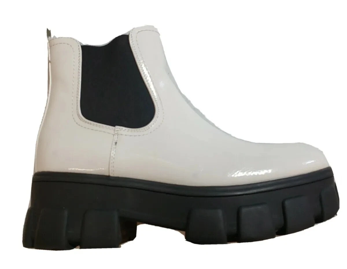 Treaded chelsea shop boots