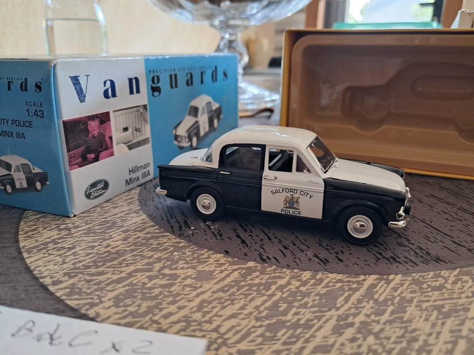 miniatures 1/43 VANGUARDS HILLMAN MINX III7 Police - Photo 2/4