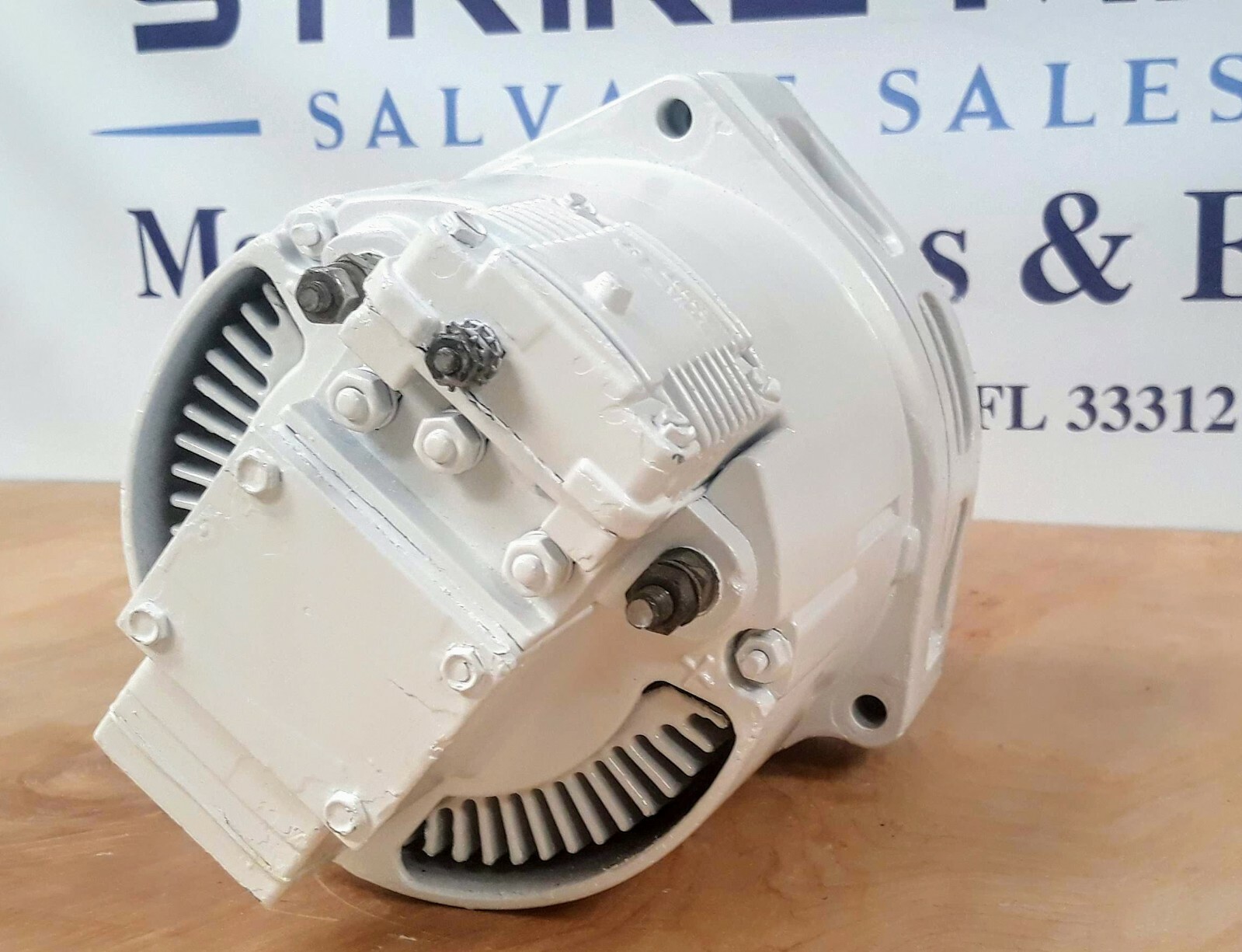 Detroit Diesel 8922757, Alternator 32VDC, Guard Housing & Coupler  