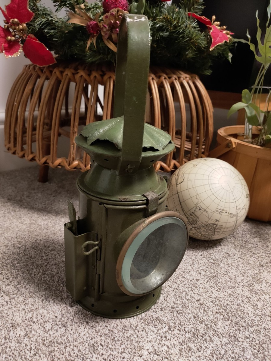 1945 C. Eastgate and Sons Birmingham MOD Railway Lantern with