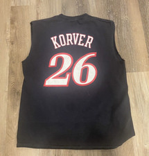 VINTAGE SIXERS KYLE KORVER CUT OFF T SHIRT RED/BLACK/GOLD SZ L