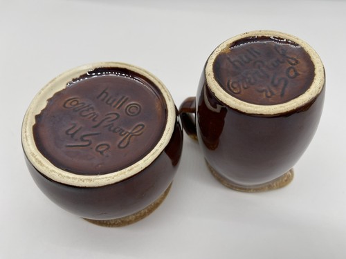 VINTAGE HULL BROWN DRIP CREAMER AND LIDDED SUGAR SET- Sugar has chips - 第 4/5 張圖片