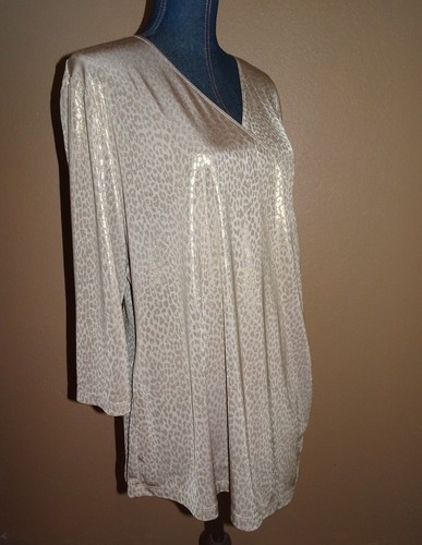 Top Travelers Collection by Chico's Beige Dorado Brillo Sobrepelliz Talla 3 (XL) - Imagen 4 de 4