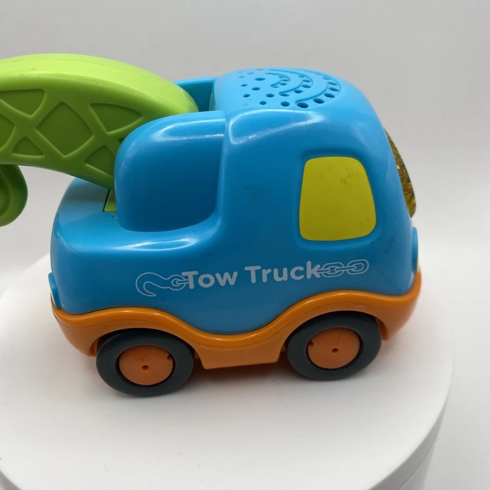 VTech Go Go Smart Wheels Tow Truck Vehicle Tested Noise And Talking Uses AAA - Image 2 of 4