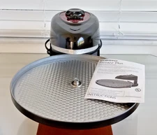 Presto Pizzazz Plus Rotating Pizza Oven 03430-BRAND NEW!