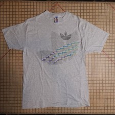 Vintage 80s Adidas T-shirt sz Large Spellout Tre-foil Graphic Single Stitch