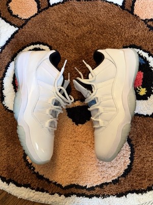 Jordan 11 Low Legend Blue Excellent Condition Barely Worn