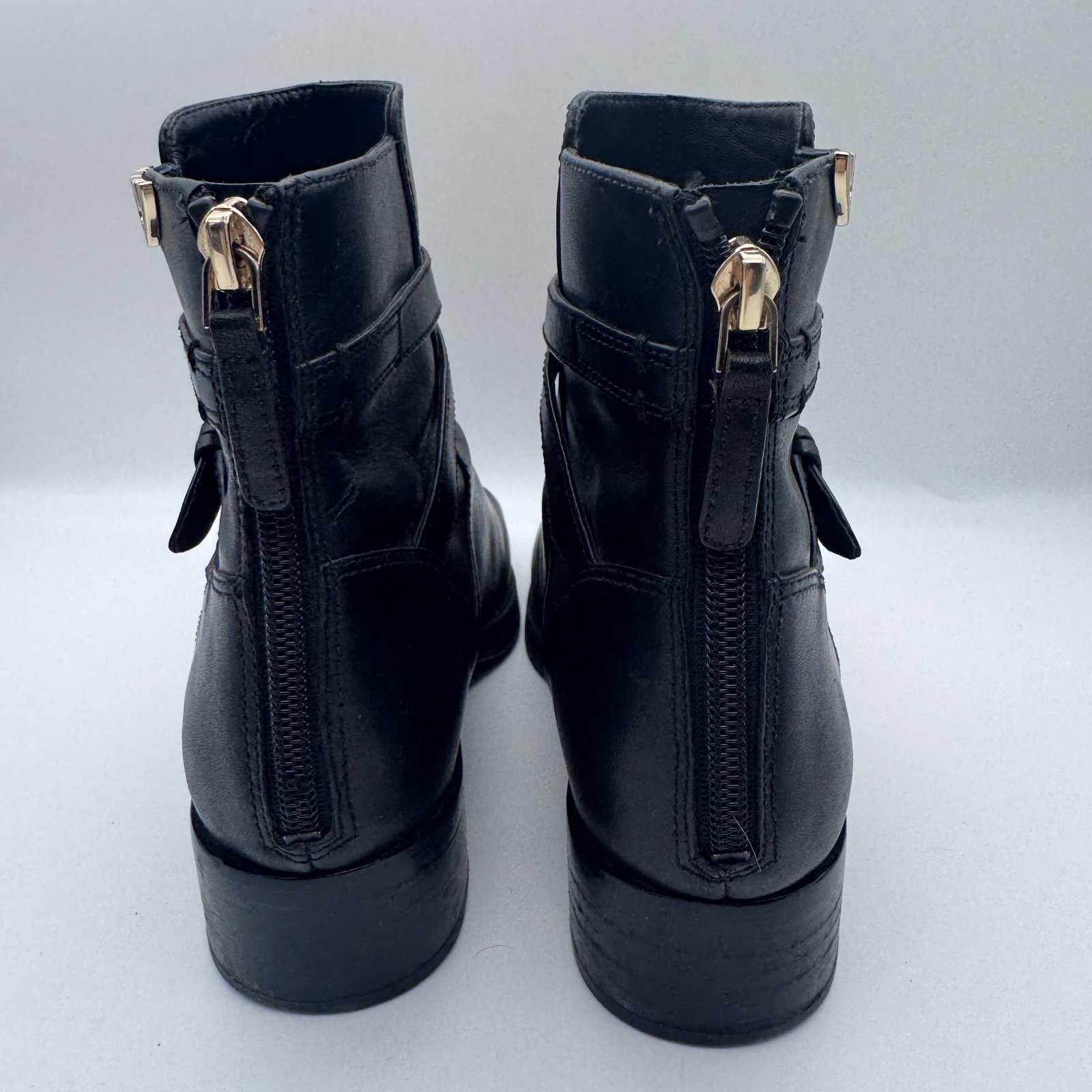 Tory Burch Women's Black Sidney Ankle Boots Gold Tone Buckle Logo Detail Size 7 thumbnail 2