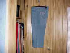 Women's Jean Capri Sz16 Gloria Vanderbilt Blue Sparkles/Emb W36" R11" H46" In20"