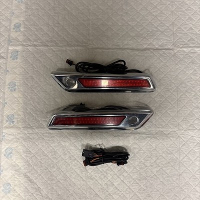 Custom Dynamics Satteltasche LED Latch Light für Harley Davidson FLH 1868 2021 rot