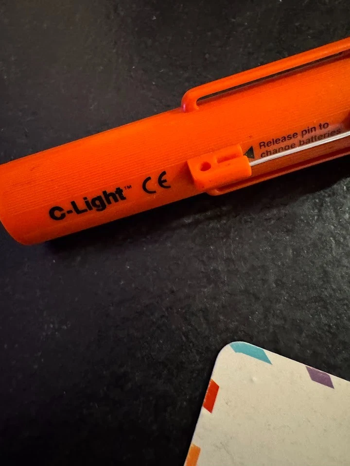 Lampe marine ACR Electronics C‑Light – U.S.C.G / SOLAS – Testée OK – Sans piles - Photo 2/4