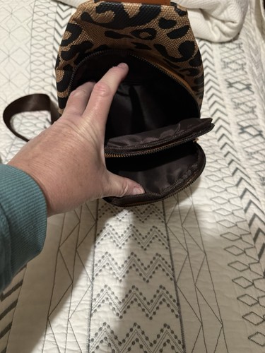 Leopard/Cheetah/Animal Print Crossbody In Great Condition - Picture 2 of 4